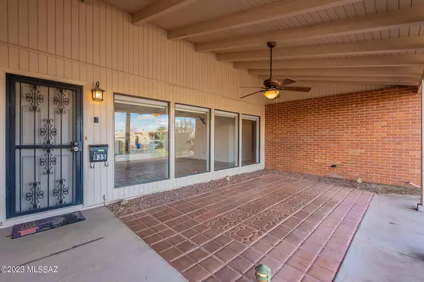 Green Valley, AZ 85614,835 N Calle Canela