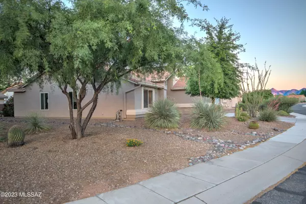 Green Valley, AZ 85614,1398 N Sage Sparrow RD