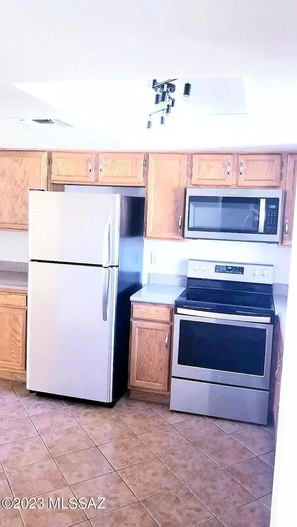 Tucson, AZ 85748,10126 E Arizmo ST