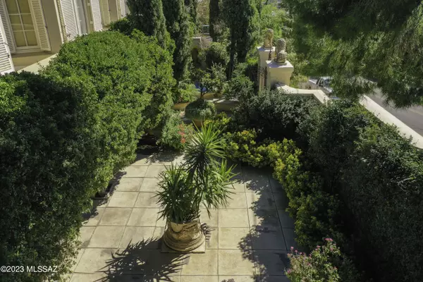 Nogales, AZ 85621,432 W Crawford ST