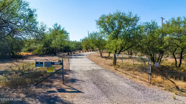 Tubac, AZ 85646,2354 W Frontage Rd #A