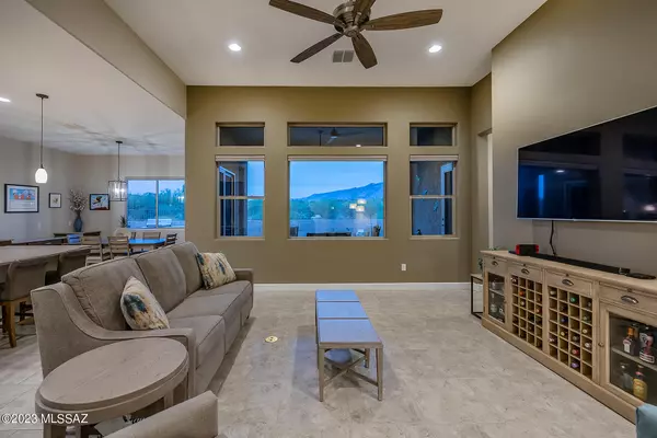 Oro Valley, AZ 85755,13520 N Cape Marigold DR