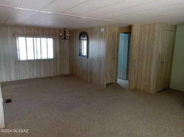 Green Valley, AZ 85614,285 W Rosa DR