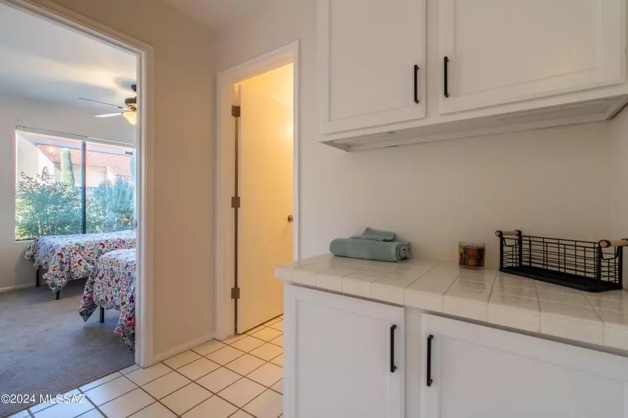 10400 N Fair Mountain DR, Oro Valley, AZ 85737