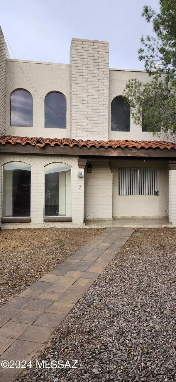 Nogales, AZ 85621,7 Pioneer CT