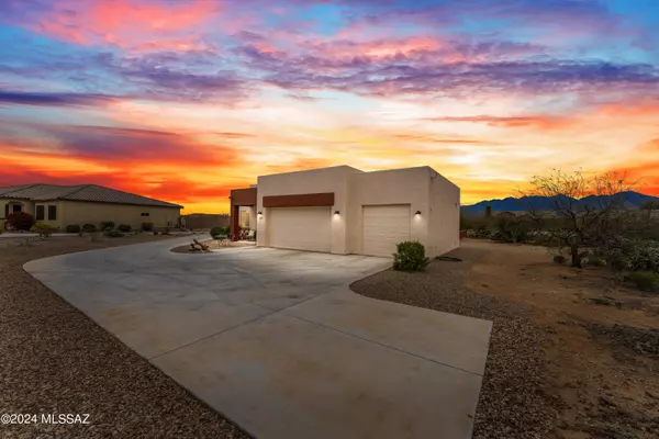 Green Valley, AZ 85622,5674 S Atascosa Peak DR