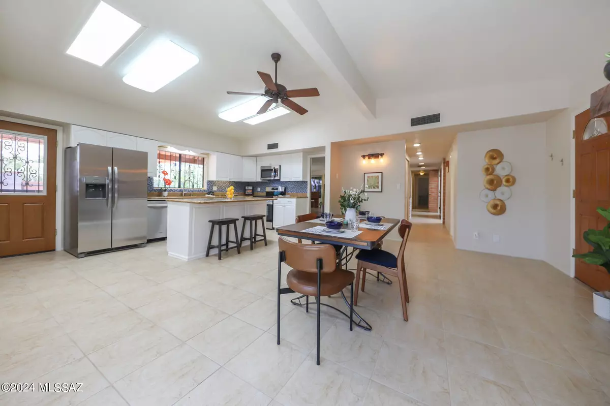 Tucson, AZ 85711,5730 E South Wilshire DR