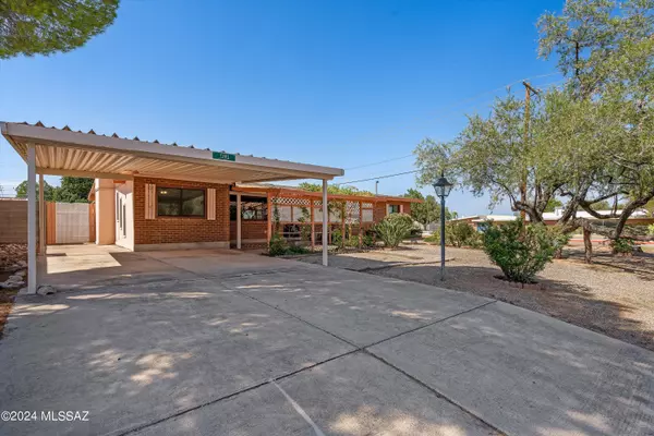 Tucson, AZ 85710,7302 E Placita Maicoba