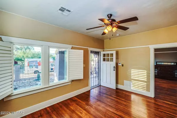 Tucson, AZ 85705,522 E Helen ST