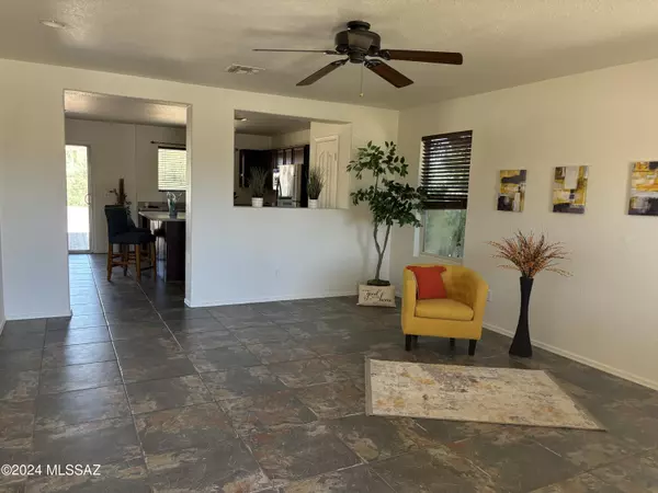 Tucson, AZ 85712,3513 N Sierra Falls PL