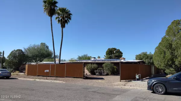 Tucson, AZ 85711,6075 E 21st ST