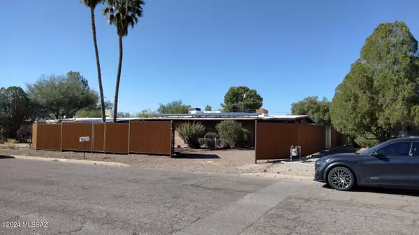 Tucson, AZ 85711,6075 E 21st ST