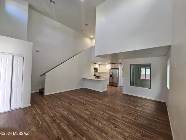 Tucson, AZ 85745,299 N Hasman DR