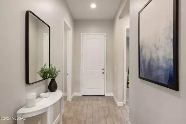 Oro Valley, AZ 85755,420 E Arizona Poppy DR