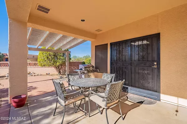 Green Valley, AZ 85622,4002 S Via Del Picamaderos