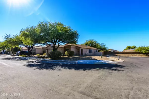 Tucson, AZ 85747,8106 S Sunny River PL
