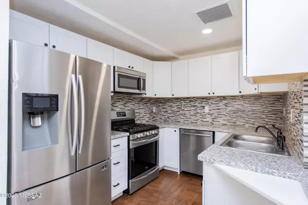 Tucson, AZ 85716,2602 E La Madera DR