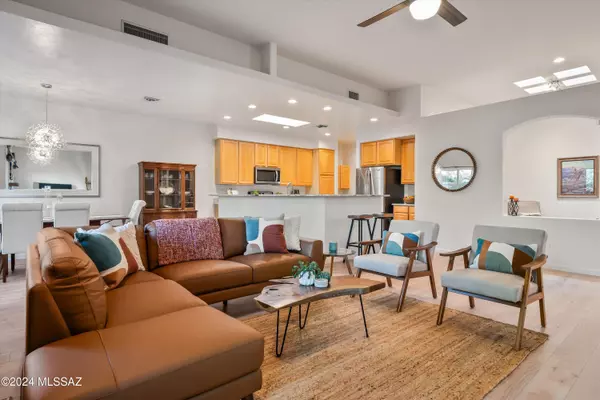 Oro Valley, AZ 85755,12753 Walking Deer PL