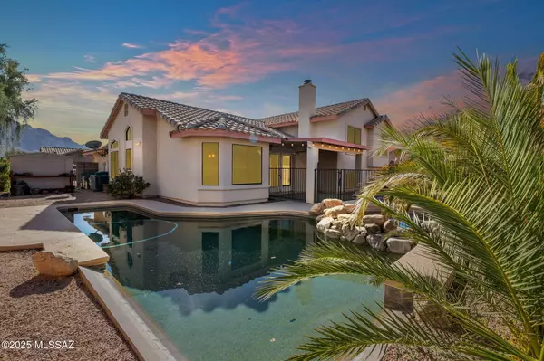 Tucson, AZ 85737,1511 E Triton PL