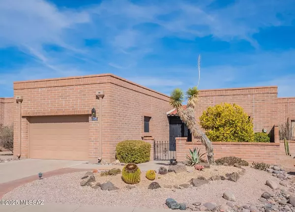 Green Valley, AZ 85622,1456 W Camino De La Oca