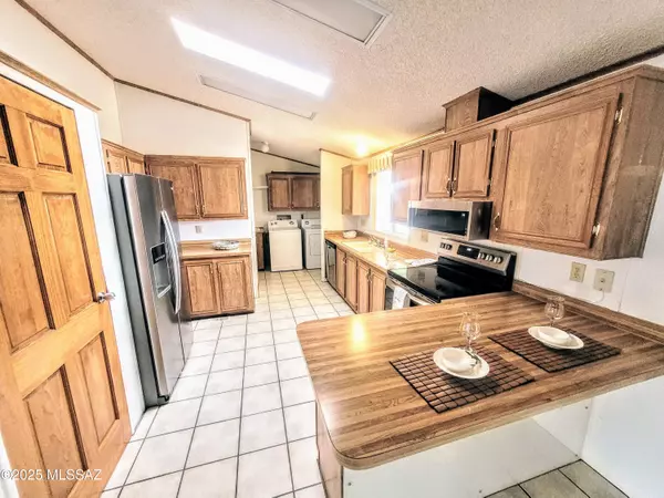 Tucson, AZ 85713,2360 S Double O PL