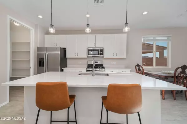 Vail, AZ 85641,10190 S Rolling Water DR