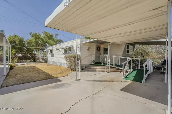 Tucson, AZ 85705,850 W Limberlost DR