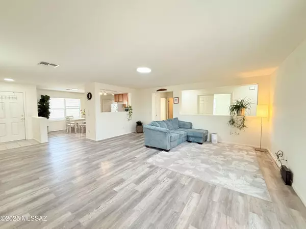 Tucson, AZ 85712,3313 N Pebble Rapids PL