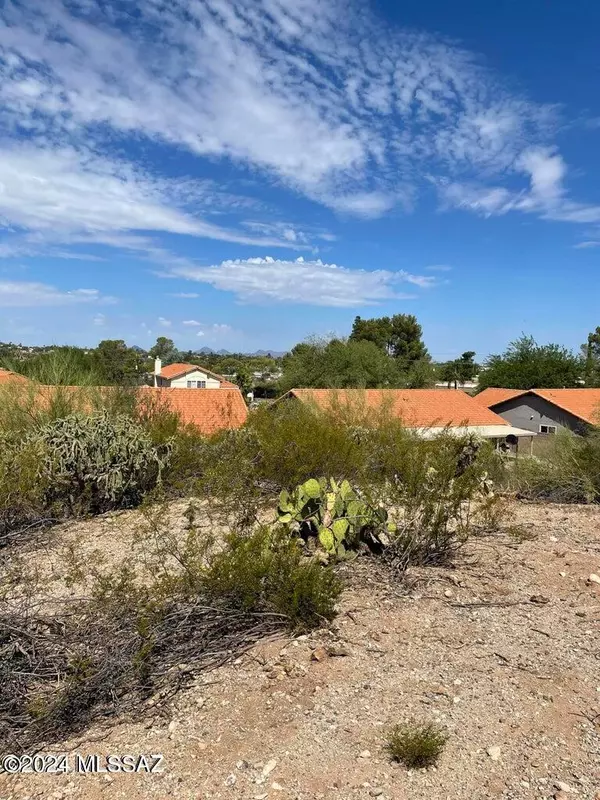 Tucson, AZ 85710,2223 S Quail Hollow DR #71