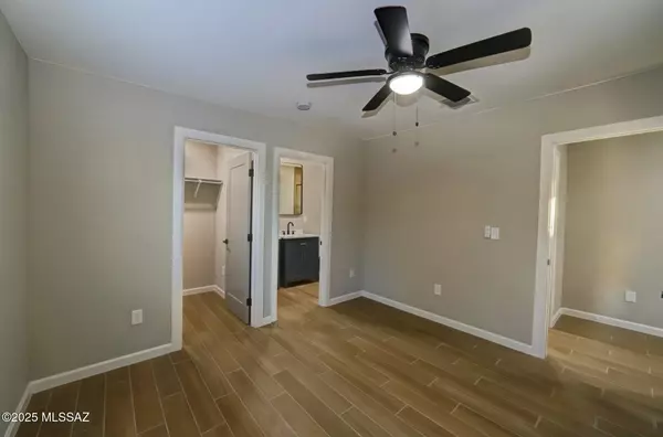 Tucson, AZ 85711,4733 E 18th ST #B