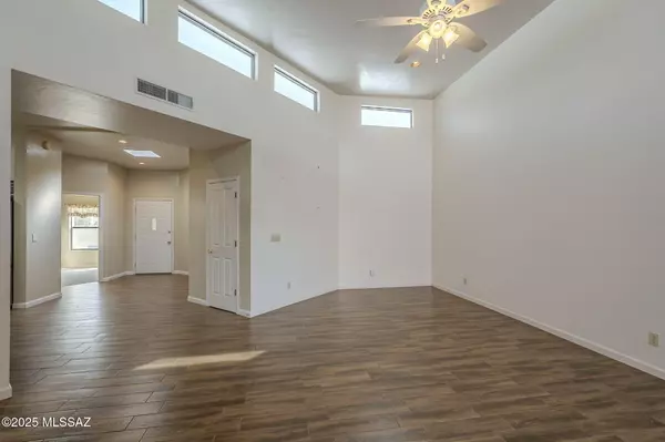 Tucson, AZ 85704,143 E Bowers CT