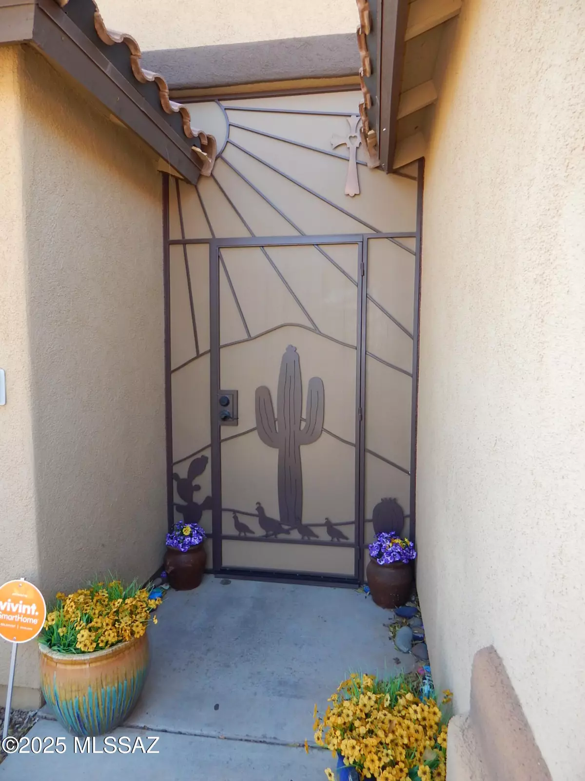 Sahuarita, AZ 85629,221 W Calle Paso Suave