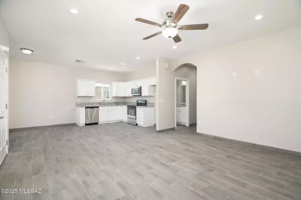 Tucson, AZ 85705,1222 N 13th AVE