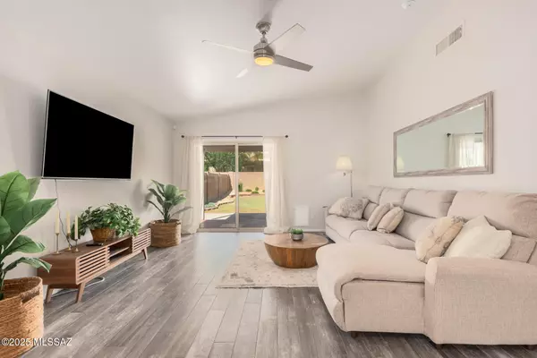 Tucson, AZ 85742,9052 N Sweet Acacia PL