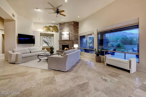 Tucson, AZ 85718,1933 Quiet Canyon DR