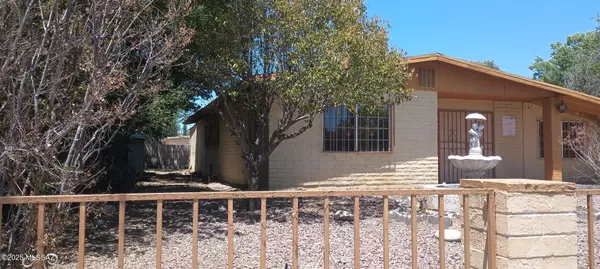 Nogales, AZ 85621,379 E Calle Guadalupe