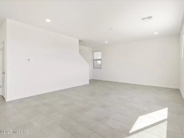 12575 E Remi DR, Vail, AZ 85641