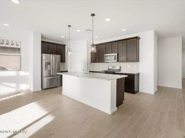 Vail, AZ 85641,8326 S Cabari Mine WAY