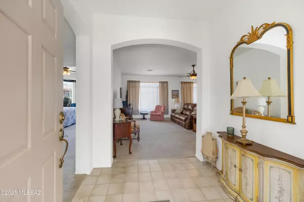 Oro Valley, AZ 85755,853 E Royal Ridge DR