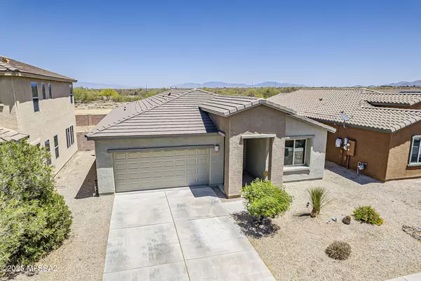 Sahuarita, AZ 85629,1033 E Madera Grove LN