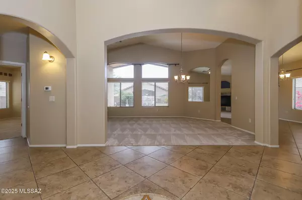 Oro Valley, AZ 85737,651 W Sonatina LN