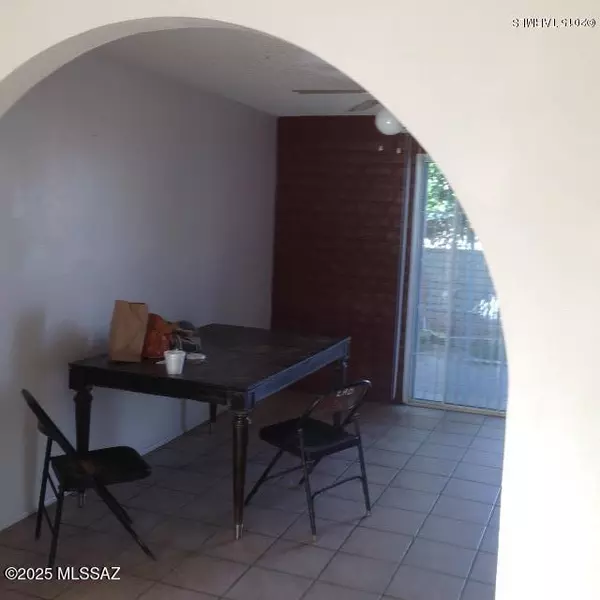 Tucson, AZ 85713,2661 S Enchanted Hills DR