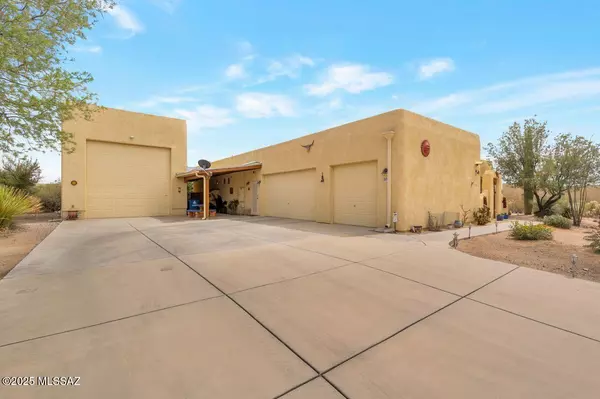 7871 W Tree Frog TRL, Tucson, AZ 85735