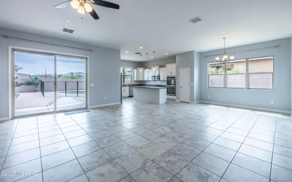 Tucson, AZ 85743,5885 W Yuma Mine CIR