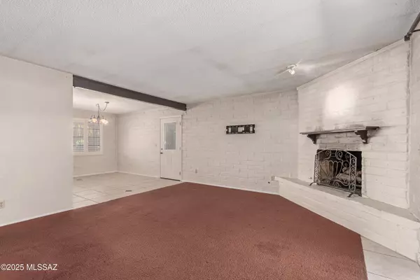 Green Valley, AZ 85614,185 E Los Arcos