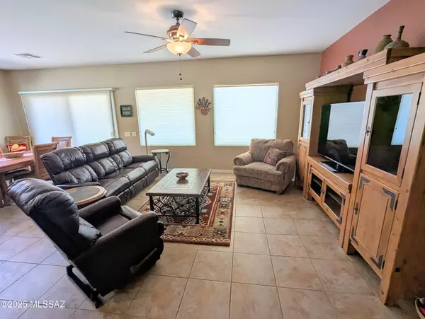 Sahuarita, AZ 85629,14133 S Placita La Veronica