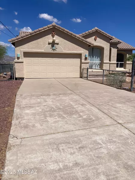 284 Calle Cappela, Rio Rico, AZ 85648
