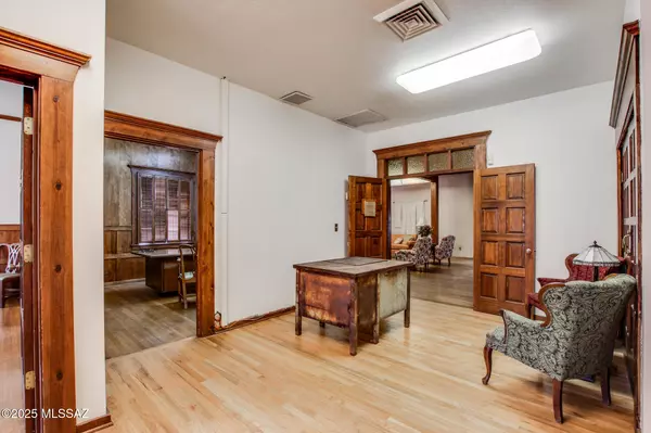 Tucson, AZ 85701,325 W Franklin ST #101