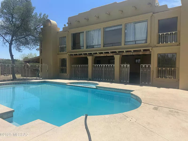 887 E Roper RD, Nogales, AZ 85621