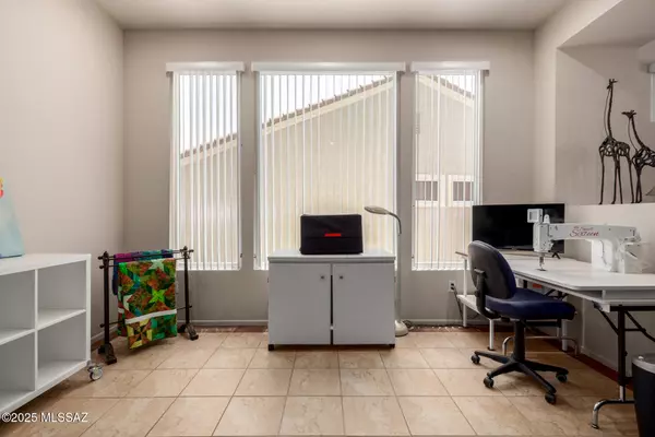 Oro Valley, AZ 85755,938 E Grass Meadow PL